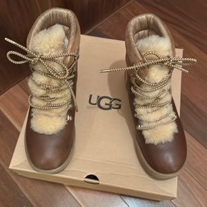 Ugg Viki waterproof winter boots